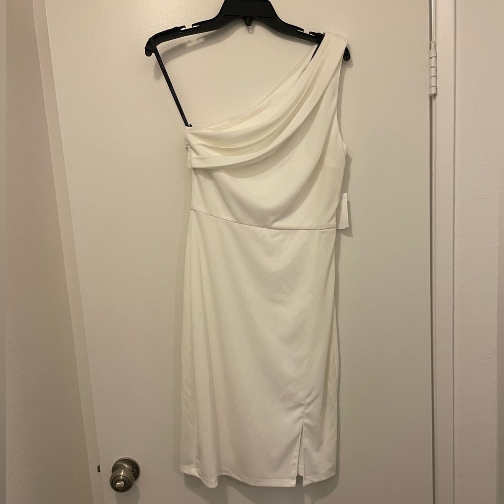 Laundry by Shelli Segal Ivory Dress off shoulder